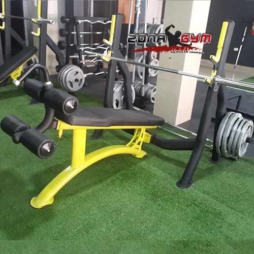 MÁQUINA PARA GIMNASIO BANCO DE PECHO PLANO